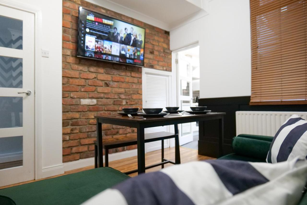Broadway Belfast! Central Location! Sleeps 6! Exteriér fotografie
